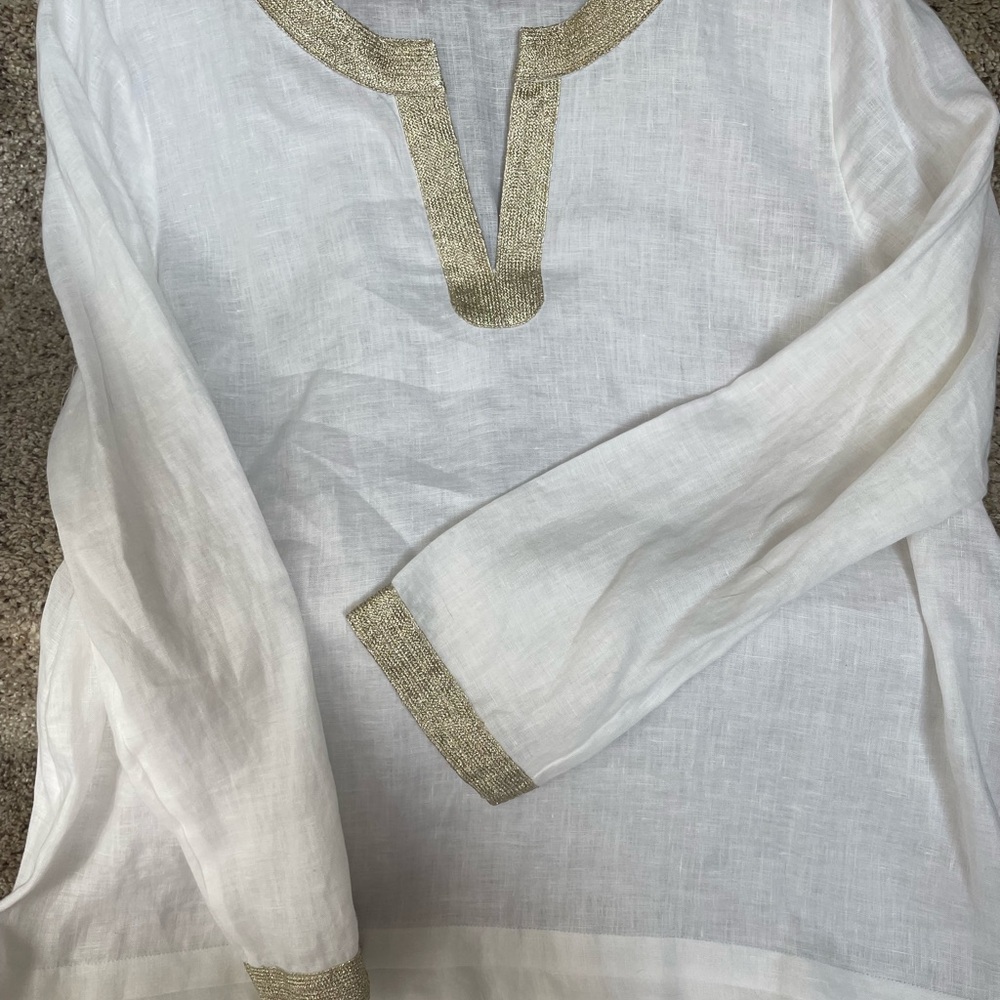 Vineyard Vines White Tunic with Gold Trim
